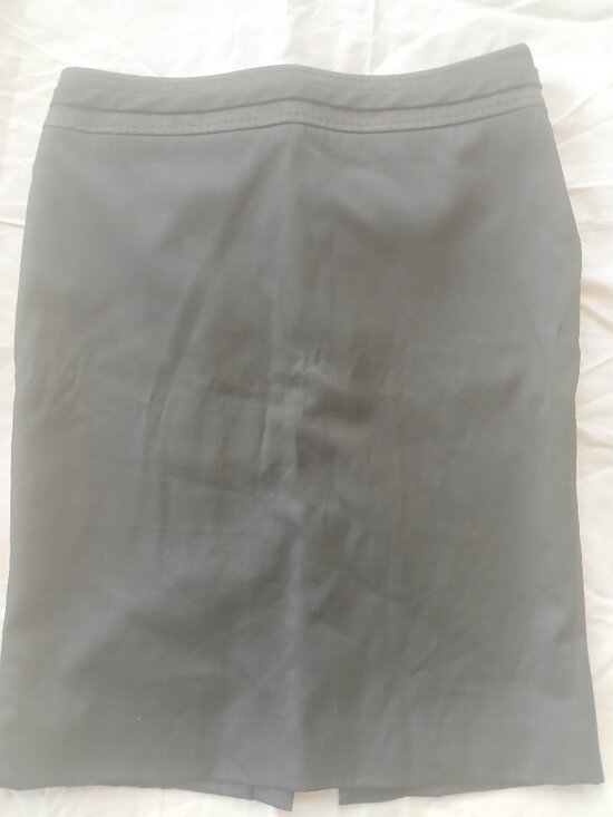 Gucci Dresses & Skirts - Beautiful Gucci Pencil Skirt — Italian Size 38, Approx. US 2–3
